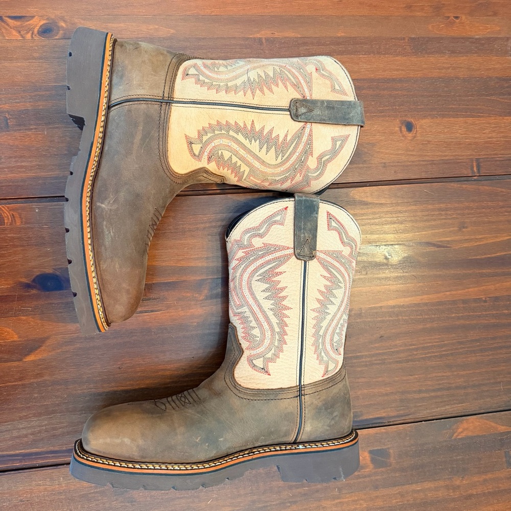 Thorogood Brown Leather Work Boots with Cream Patterned Shaft - Picture 3 of 5